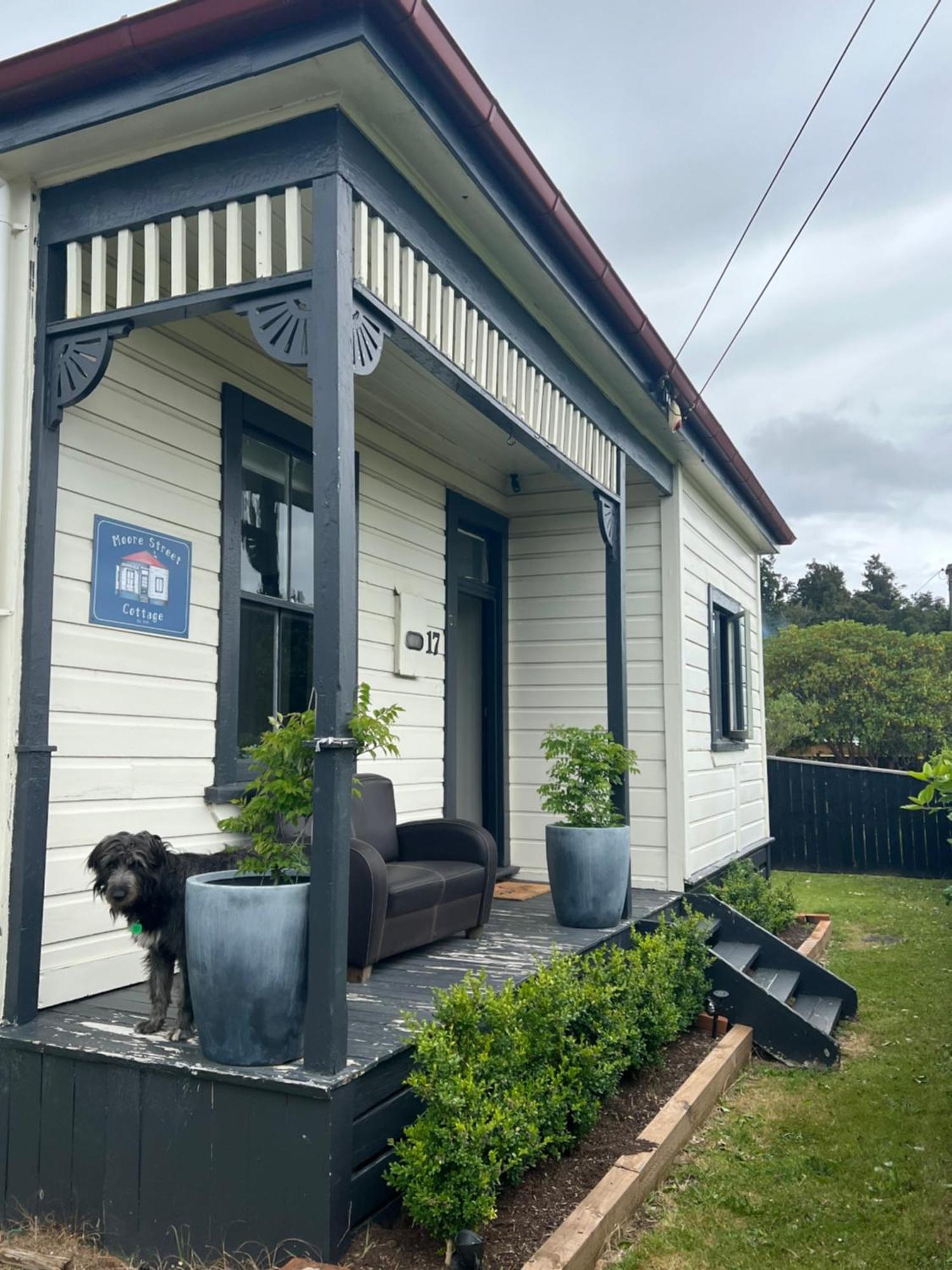 Moore St Cottage Ohakune Exterior photo